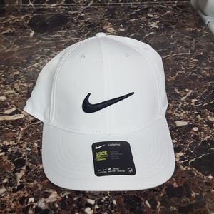 *3/$30* NWT Nike Youth Unisex adjustable hat white
